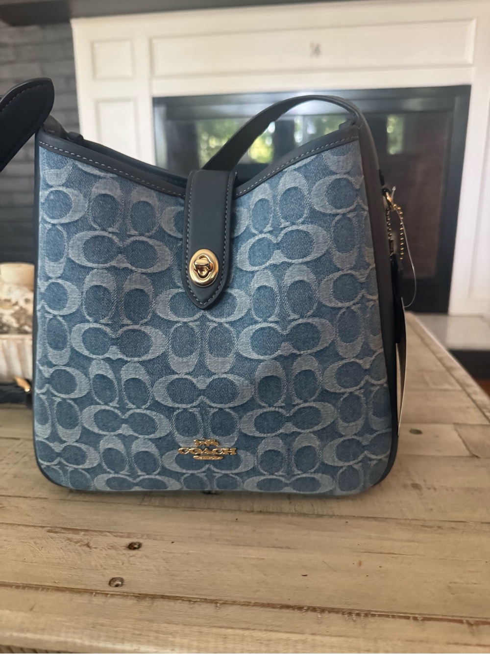 NWOT Coach DENIM Signature Turnlock Crossbody Bag - Authenticated by Poshmark - Picture 9 of 9